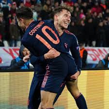 Kane doesn't believe because he hasn't done research. Footballer Leon Goretzka Having Fun With His Friends In The Team In 2021 Soccer Guys Rugby Men Soccer Boys