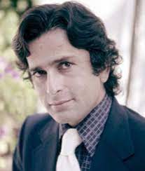 Shashi kapoor's prayer meet was attended by who's who of bollywood. Shashi Kapoor Wikipedia