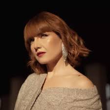 Alexandra Ungureanu și-a făcut prima intervenție estetică. A rezolvat o  problemă moștenită din familie