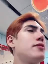 Stell thanking Ken for buying him water., 🍓: Thank you po. Love you po.  Thank you, Ken. He's really so kind. , 🐔: Don't show it. (brand), 🍓: Of  course, I wont. Thank you, I love you. This is why I ...