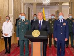 El ministro de defensa, jorge alberto uribe, aceptó que cuando era empresario visitó a dora alzate en la cárcel del buen pastor de medellín por razones humanas y de. Presidencia Colombia On Twitter Con Profundo Dolor Y Tristeza He Recibido La Noticia Del Fallecimiento De Nuestro Ministro De Defensa Carlos Holmes Trujillo Quien Fallecio En La Madrugada De Hoy Luego