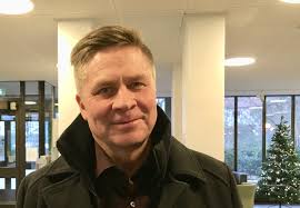 Miljö- och byggchefen får sluta