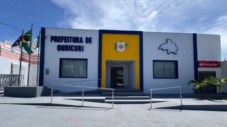 Victor Coelho antecipa primeira parcela do 13º dos servidores e fortalece a  economia de Ouricuri - Blogsx