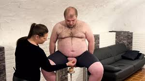 Mistress Azize - Femdom ruined handjob - BoysFood.com