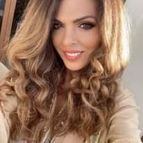 Does anyone else wake up like they are suffocating a couple of hours of  wearing it? Even testing the mask fit I feel the same it's ok when it  starts at 4. |