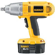 Black Decker Impact Driver Review 2 Speeds 0 1 650 Rpm And 0 2 600 Rpm Delivers 300 Foot Pounds Of Torque Rocker Switch For Easy Forward Reverselightweigh Impact Wrenches Impact Wrench Dewalt
