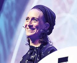 Rabbanit Michelle Farber Leads Women's Daf Yomi Siyum