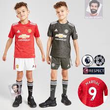 Support the red devils in style for the season ahead with this adidas manchester united home shirt 2021 which benefits from being crafted with climalite technology which sweeps moisture away from your skin to maximise comfort throughout the entire. 2020 2021 Manchester United Kids Jersey Children 19 20 Home Kit Football Jersey With Socks Shopee Malaysia
