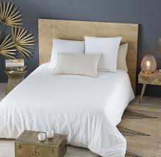 Sur notre page, vous allez trouver plusieurs tutoriels et idées diy. Tete De Lit 160 En Manguier Massif Motifs Dores Maisons Du Monde Trendy Bedroom Furniture Headboard