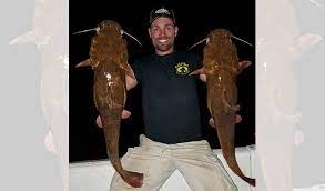 Some of mobile's fishing piers hold a license that enables all anglers to freely cast a line. Catching Catfish In The Mobile Tensaw Delta