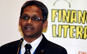 Datuk muhammad ibrahim dilantik sebagai gabenor bank negara malaysia untuk tempoh lima tahun mulai 1 mei. Bank Negara Kuat Kuasa Had Transaksi Rm25 000 Mulai 2020 Free Malaysia Today Fmt