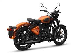 Classic 350 looks identical to royal enfield classic 500 except few features which are different. Classic 350 Dual Channel Colours Specifications Reviews Gallery Royal Enfield