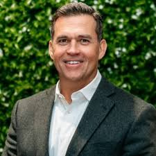 Honored to receive the 2021 Sanofi BOS Excellence Award alongside my  amazing teammate, Ya Gao. It has been an exciting and incredible  opportunity to support Team Dupixent