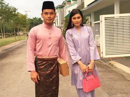 Berita gembira itu dikongsi oleh portal astro awani menerusi akaun instagramnya sebentar tadi. Fasha Sandha Nikahi Aidil Penghujung Mac Mynewshub