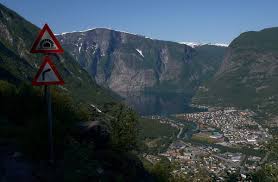 Liste over norges høyeste fjell omfatter 1 000 fjelltopper. Ardal Wikipedia