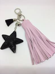 Gros Porte Cles Ou Bijou De Sac Avec Son Pompon De Cuir Et Etoile Strass Porte Cles Par Coeur 2 Filles Bijoux De Sac Porte Cle Bijoux