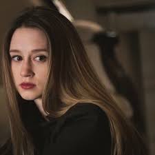 Esme Blake (@esmeblxke)