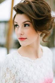 We've got some hairstyles that you'll love this wedding season, whether you're the bride or a guest. 30 Ways To Style Short Hair For Your Wedding Bridal Musings Short Wedding Hair Short Hair Styles Glam Hair