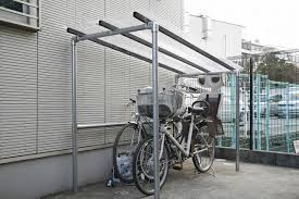 屋根付き駐輪場の作り方 ホームセンターで手に入る材料を使って雨をしのげるサイクルポートづくりにチャレンジしました 自転車置き場 diy 自転車置き場 自転車置場 diy