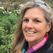 Kimberly Witherspoon's Instagram, Twitter & Facebook