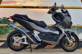 This 2020 honda adv 150 we got to test is from wheeltek. Honda Adv 150 Tampil Kekar Dan Sporty Dengan Monoshock Mirip X Adv Gridoto Com
