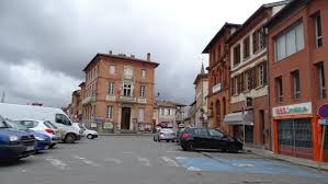 Link to selected place on the map; Rieumes Wikipedia