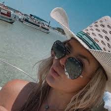 Leigh Norris's Instagram, Twitter & Facebook