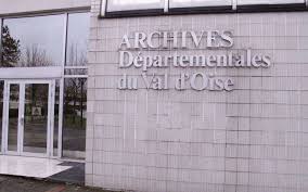 Archives départementales des yvelines (78) et ancienne seine et oise. Pontoise Ca Change Aux Archives Departementales Le Parisien