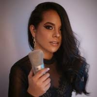 7 "Maria República" profiles