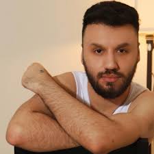 برأيكن أي وحدة منن لبقلها اللباس الغجري #سلاف_فواخرجي 😍 #نورمان_أسعد 😍  #نادين_نجيم 😍 #جيني_اسبر 😍 #كاسندرا 😍 #نسرين_طافش 😍