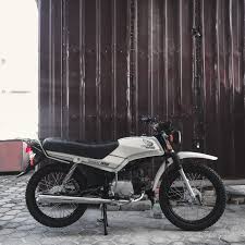 Meski kapasitas mesinnya hanya 97.2cc, win 100 adalah motor yang handal untuk menanjak atau menurun di pegunungan. Honda Win 100 Danarlutfi Kuda Mobil Gambar