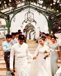 The simplest way to get legally married in malaysia is at the office of the registrar of marriages (rom). Luxury Wedding For Malaysian Millionaire Arabia Weddings