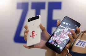 In a U.S.-China Tech Battle, Lots of Self-Inflicted Wounds - WSJ