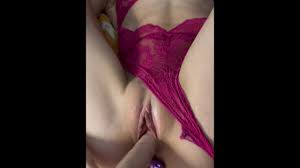 Watch me fuck myself (full vid on onlyfans)