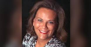 Kim Lumpkin's Instagram, Twitter & Facebook