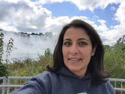 Stand-Up Mentorship: A Virtual Mingler