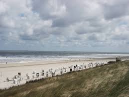 Sie erreichen spiekeroog über den fährhafen neuharlingersiel. Spiekeroog Die Kleine Insel Der Ostfriesischen Nordseekuste