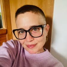 Hi! I have my family visiting and my 22-year old niece wants to go to an  Ibiza nightclub. I know she's like one week late but does anyone know if  there's anything