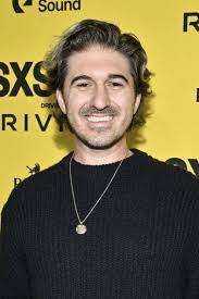 Alex Nardelli's Instagram, Twitter & Facebook