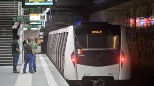 O schimbare de ritm, schimbam putin peisajul, mergem si ne antrenam la metrorex, una dintre putinele sali hardcore. Wegilh3rtcwz8m