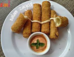 أصابع الجبنة المقرمشة وصفة من مطعم 5 نجوم ما بتاخد 5 دقائق وبتكون جاهزة زاكي Food Middle East Recipes Recipes