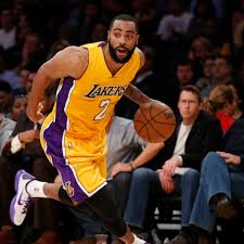 He played for the university of north carolina from 2006 to 2009. Wayne Ellington Separated Shoulder Lakers Forward Out For Year Sports Illustrated
