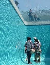 fake pool kunstinstallatie moderne fotografie zwembad