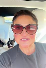 𝗜 𝗮𝘀𝗸𝗲𝗱 𝗼𝘃𝗲𝗿 𝟱𝟬 𝗘𝗦𝗚 𝗮𝗻𝗱 𝘀𝘂𝘀𝘁𝗮𝗶𝗻𝗮𝗯𝗶𝗹𝗶𝘁𝘆  𝗲𝘅𝗽𝗲𝗿𝘁𝘀 𝗳𝗼𝗿 𝗮𝗱𝘃𝗶𝗰𝗲 𝘁𝗵𝗶𝘀 𝘆𝗲𝗮𝗿! , 𝗛𝗲𝗿𝗲 𝗮𝗿𝗲  𝘁𝗵𝗲 𝟯 𝗺𝗼𝘀𝘁 𝗰𝗼𝗺𝗺𝗼𝗻 𝘁𝗶𝗽𝘀 𝗳𝗼𝗿…