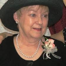 Karen Tutt's Instagram, Twitter & Facebook