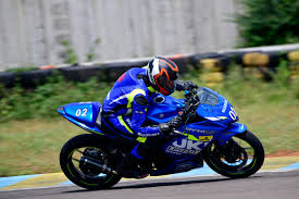 Suzuki Gixxer Cup Endurance Race 2019 New 250cc Race Bikes Used For The First Time Drivespark News