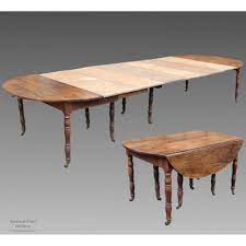Petite table bureau en noyer et ronce de noyer italie du nor. 19ème siècle. Ancien Table A Rallonges Extensible D Epoque Louis Philippe En Noyer L 534 Du 19eme Siecle Tables Salle A Manger