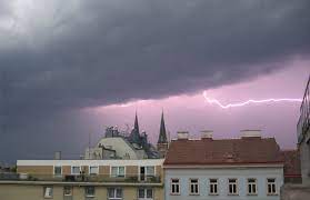 Gewitterwarnung für oberösterreich, burgenland und steiermark. Wien 200 Unwetter Einsatze In Der Nacht Kosmo