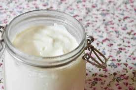 La Recette Incroyablement Simple Du Yaourt Maison Recette Yaourt Fait Maison Yaourt Maison Fait Maison