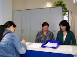 Este momentul potrivit sa aplici pentru un joob in germania (leiptzig, frankfurt) sau italia (roma, milano). La Comunita Romena In Italia Cum Isi GÄƒsesc Romanii De MuncÄƒ In Italia